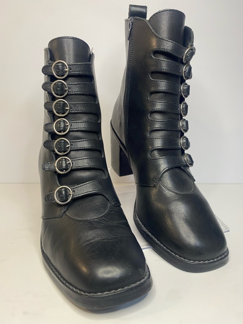 🔥Steve Madden Brazil made soft Black Leather Buckle Booties | Moto Chic W/10